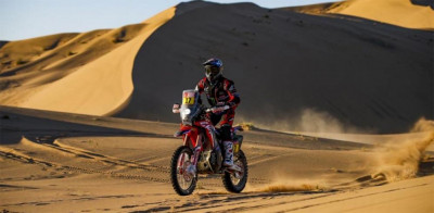 Kesuksesan Pertama Honda Di Dakar thumbnail